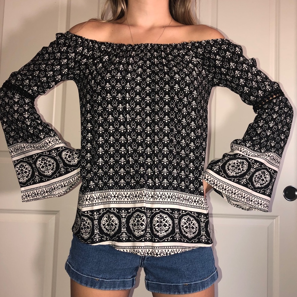 Black and white top